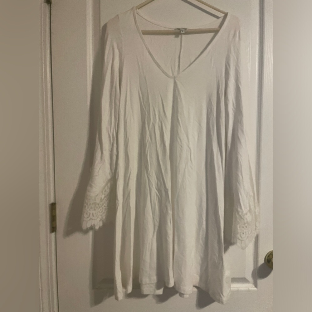 Express‎ White Lace Bell Flare Sleeve Dress Size Medium Angel Whimsigoth Staple